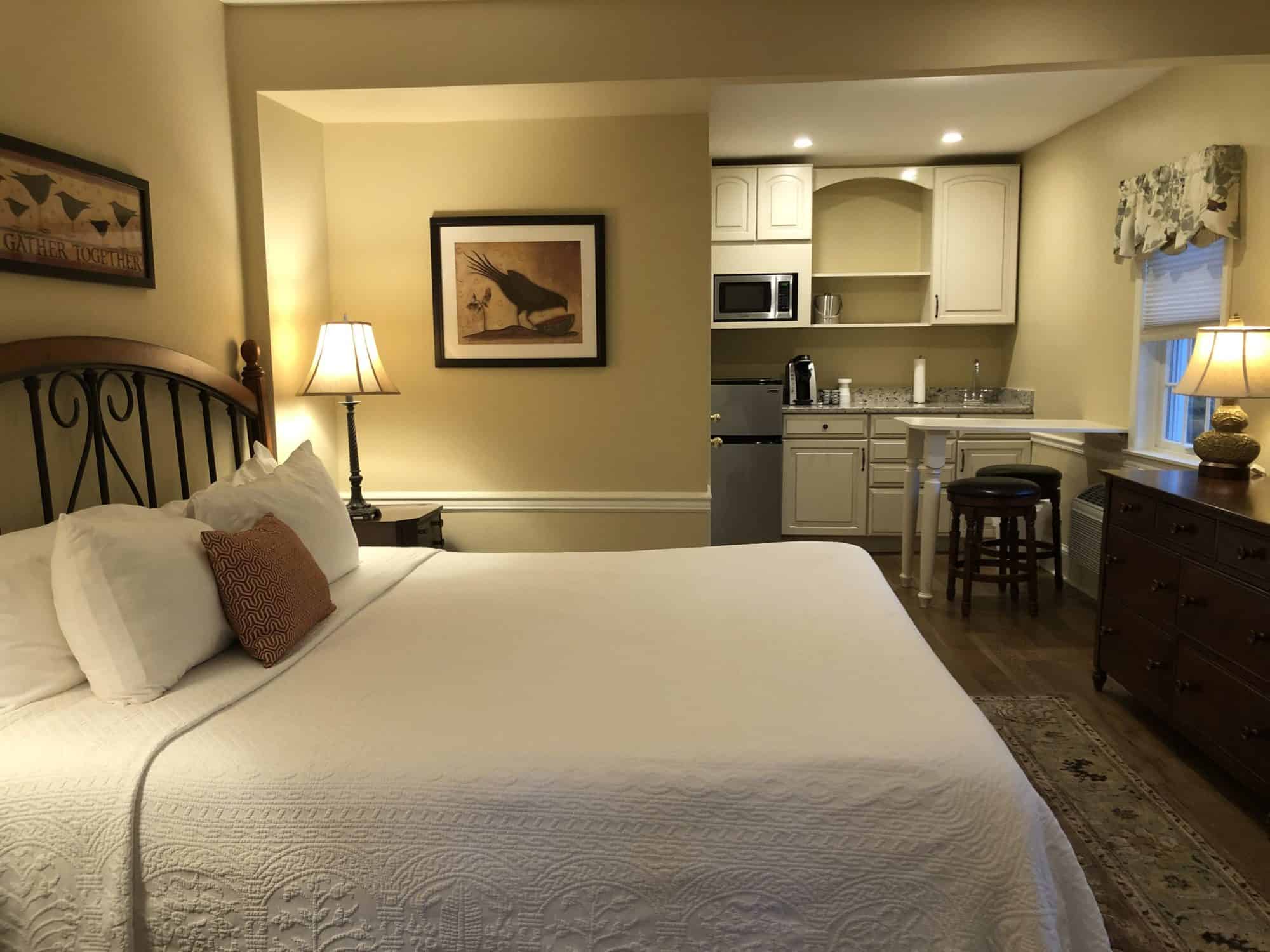 Joseph Ambler Inn Hotel, Restaurant & Wedding Venue